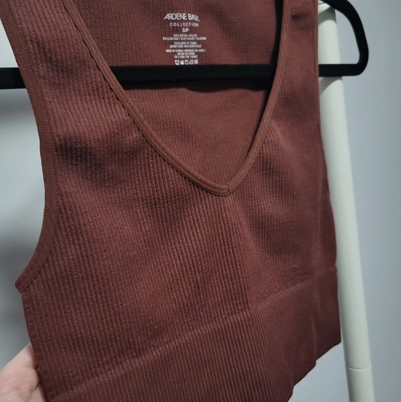 SOLD NWOT Ardene Basic Collection seamless tank - Picture 2 of 2